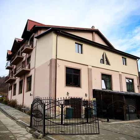 Guest house Pensiunea Grande Lepsa